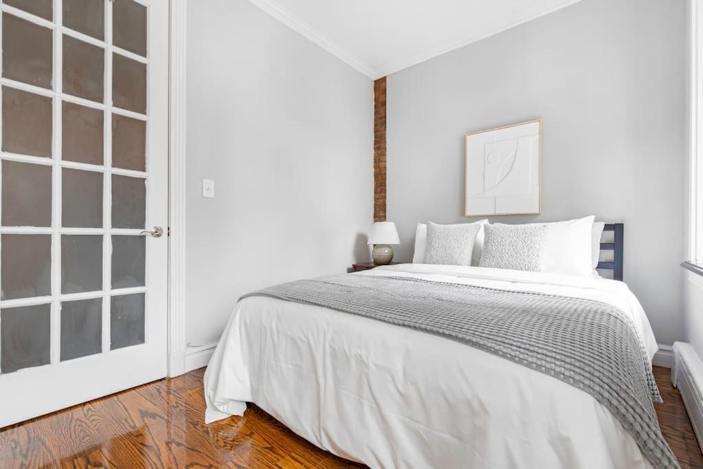 ניו יורק Gorgeous & Bright 3Bdr & 1Bth In Midtown Manhattan מראה חיצוני תמונה