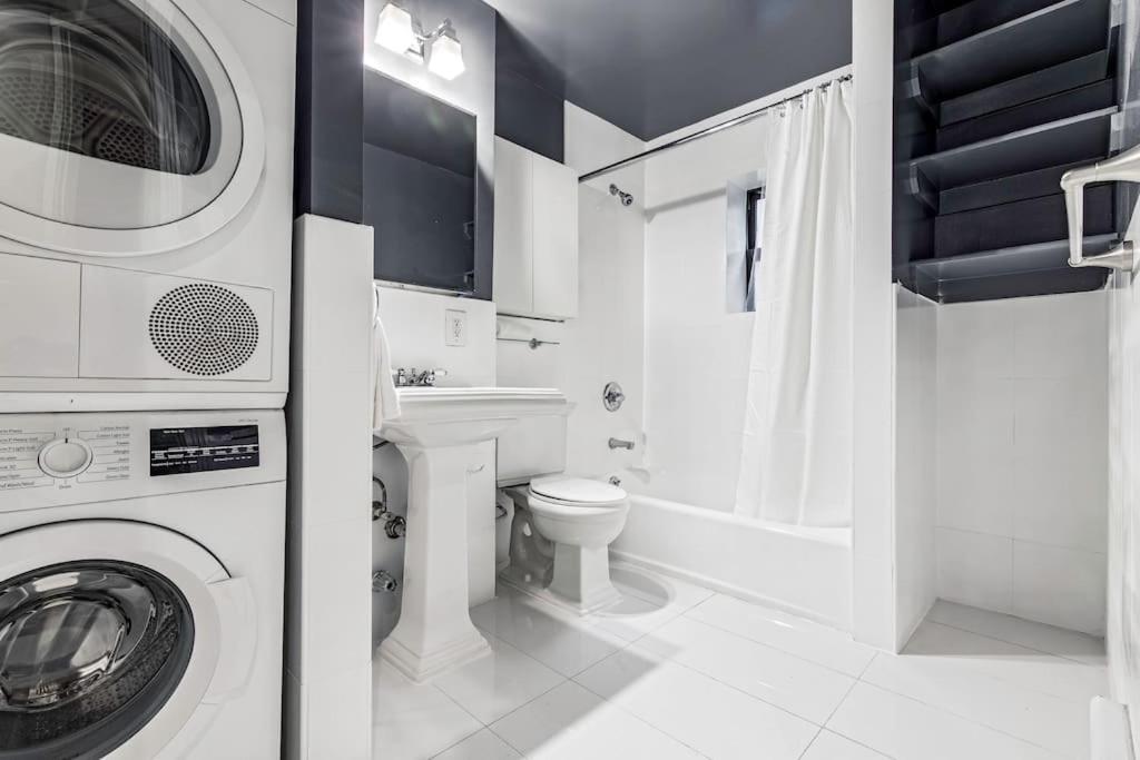 ניו יורק Gorgeous & Bright 3Bdr & 1Bth In Midtown Manhattan מראה חיצוני תמונה