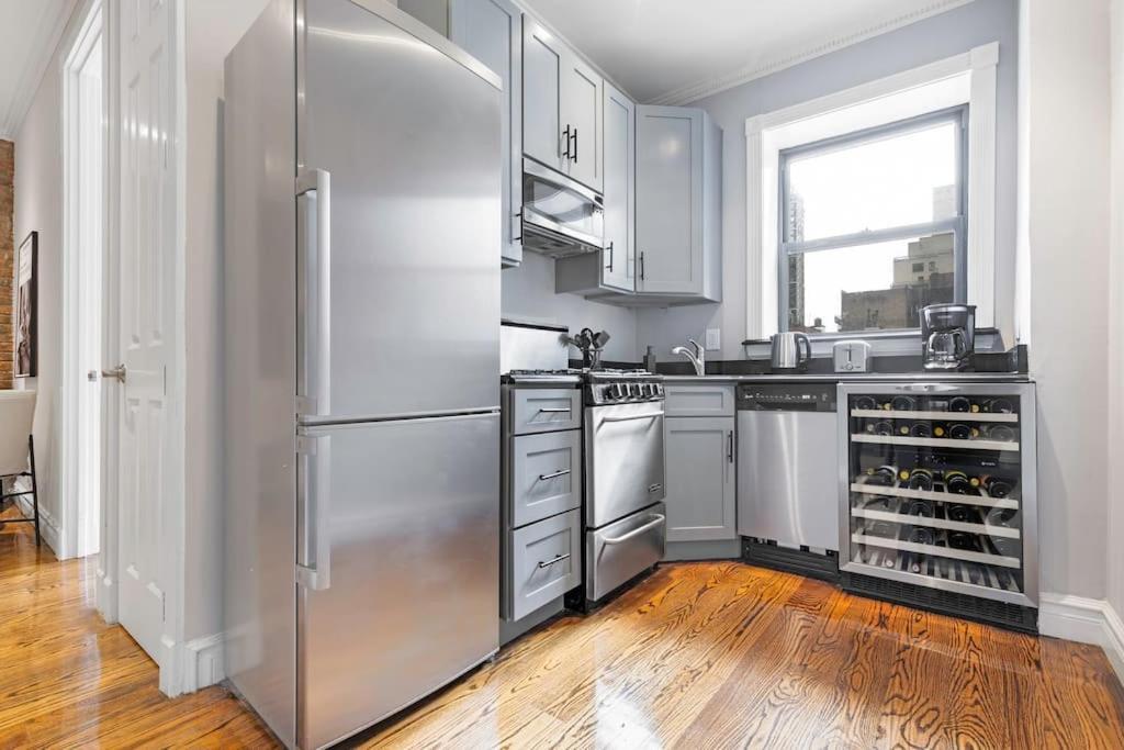 ניו יורק Gorgeous & Bright 3Bdr & 1Bth In Midtown Manhattan מראה חיצוני תמונה